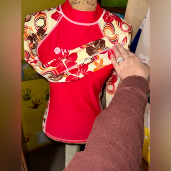♥️❤️🌹Water Girl Rashguard long sleeve - Picture 3 of 9